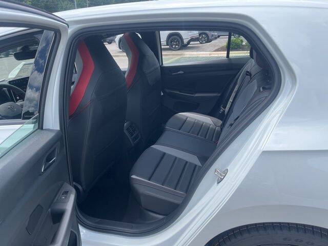 2025 Volkswagen Golf GTI SE