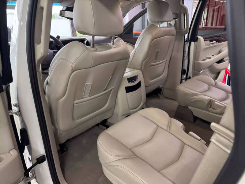 2015 Cadillac Escalade Luxury