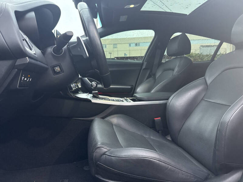 2019 Kia Stinger GT1