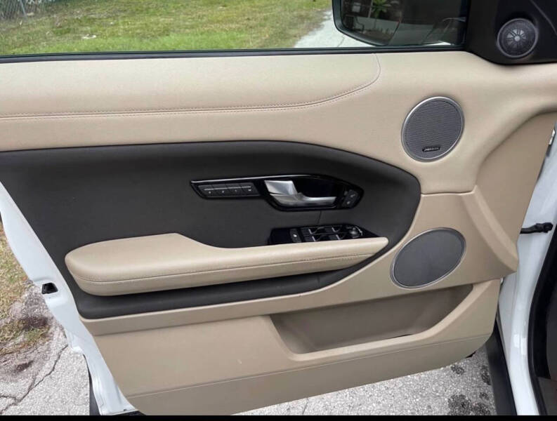 2017 Land Rover Range Rover Evoque SE