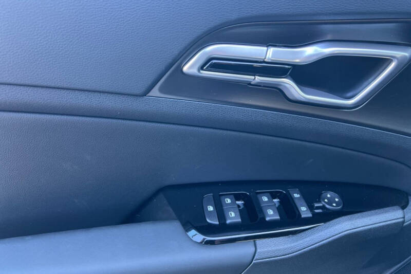 2025 Kia Sportage Hybrid EX