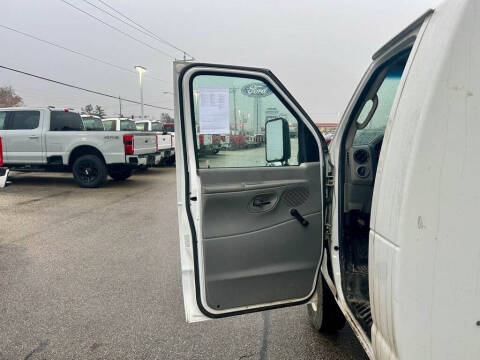 2011 Ford E-Series E-450 SD