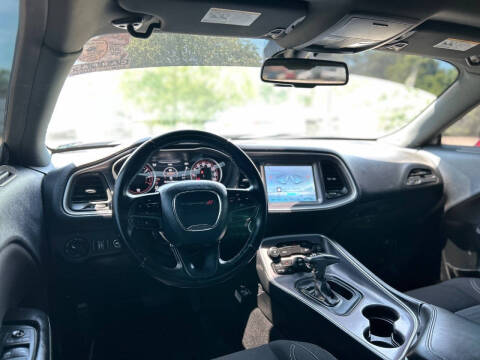 2020 Dodge Challenger SXT