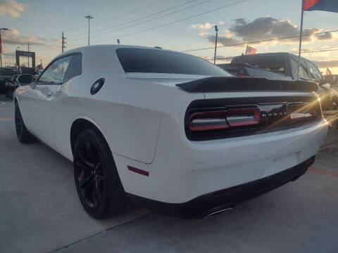 2018 Dodge Challenger SXT