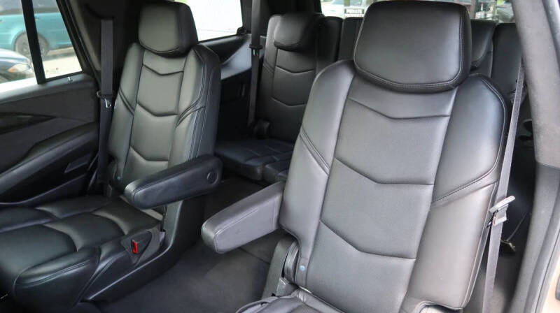 2020 Cadillac Escalade Platinum