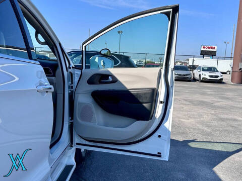 2018 Chrysler Pacifica Touring Plus