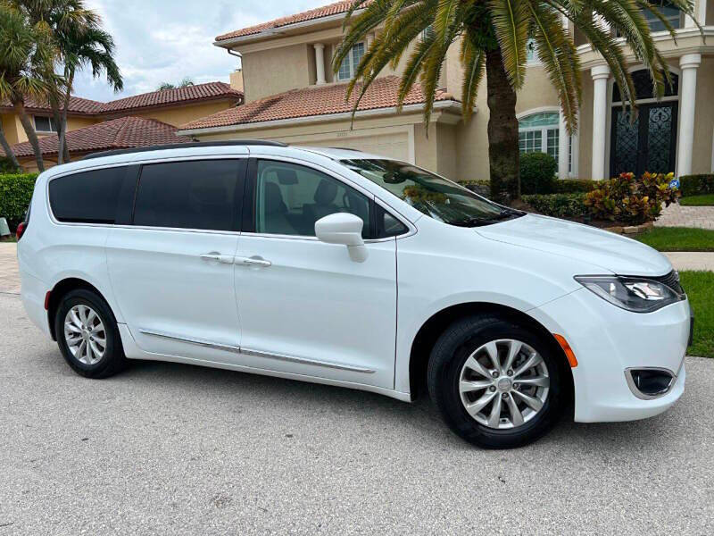 2017 Chrysler Pacifica for sale at B2 AUTO SALES in Pompano Beach, FL