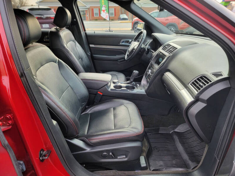 2017 Ford Explorer Sport