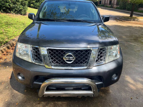2011 Nissan Pathfinder LE