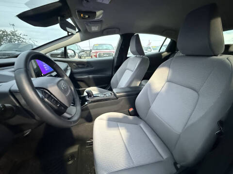 2024 Toyota Prius LE