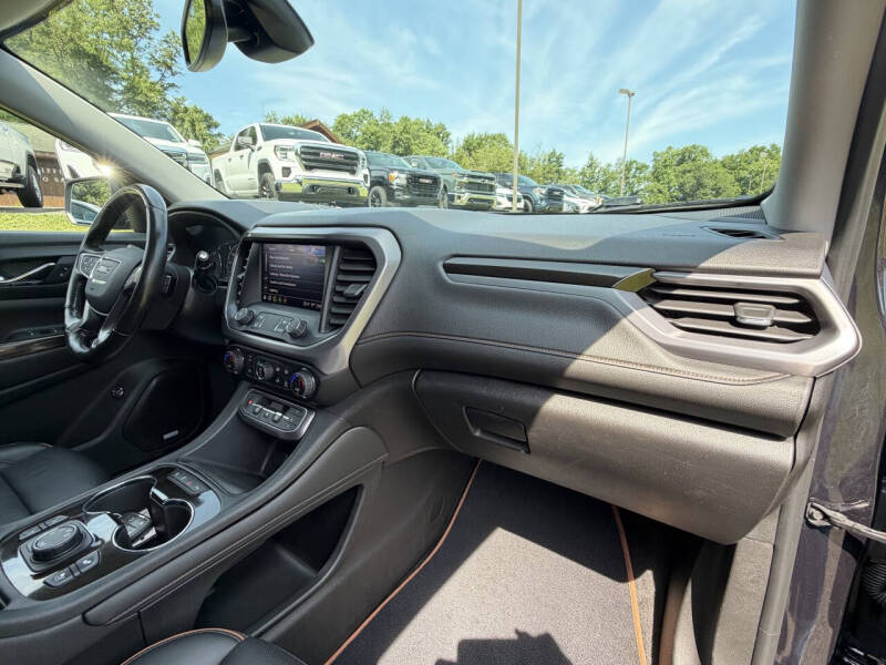 2021 GMC Acadia AT4