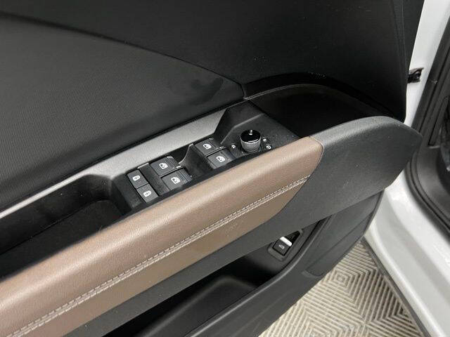 2023 Audi Q4 e-tron quattro Premium Plus 50