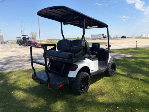 2026 E-Z-GO RXV 4