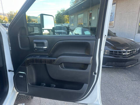 2015 GMC Sierra 2500HD Denali