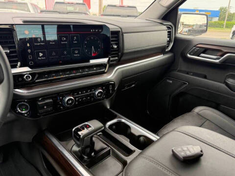 2023 GMC Sierra 1500 SLT