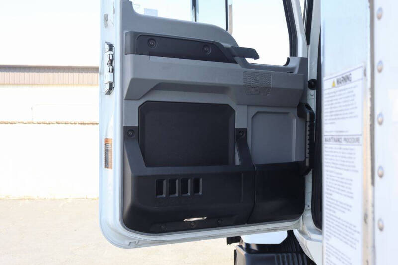 2022 Mack MD6