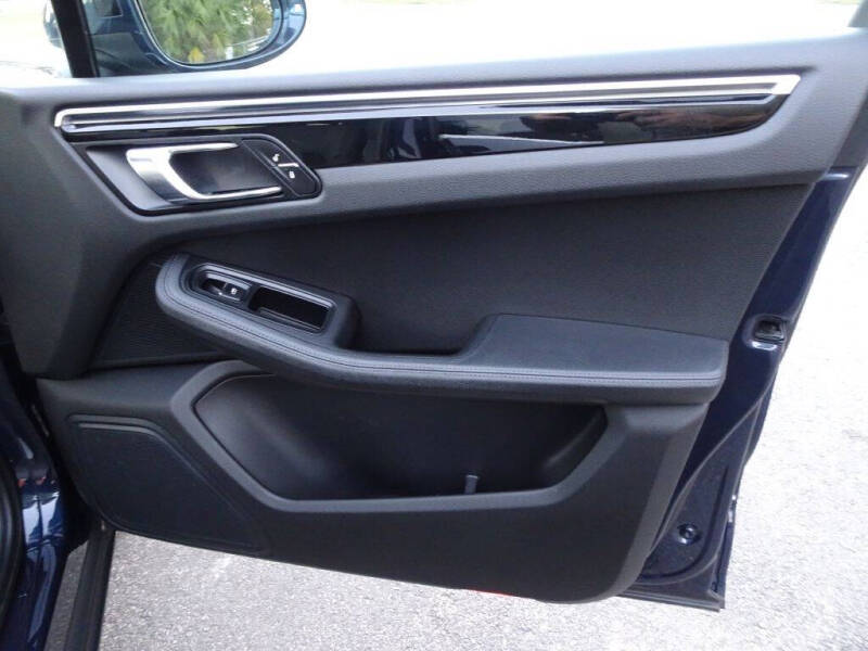 2016 Porsche Macan S