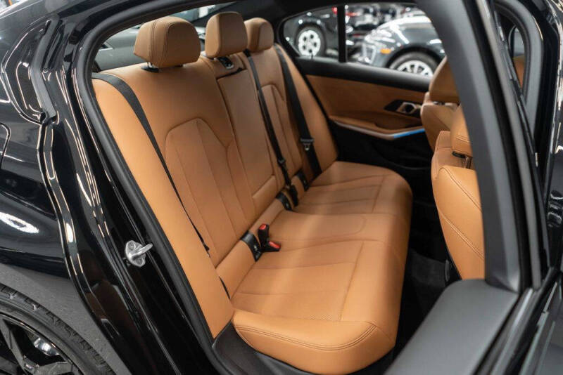 2025 BMW 3 Series 330i xDrive