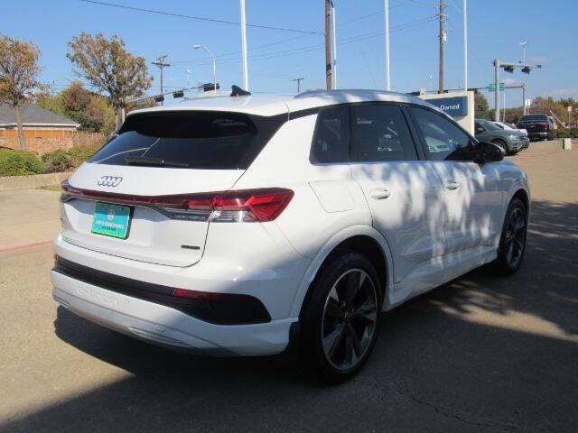 2022 Audi Q4 e-tron quattro Premium Plus 50