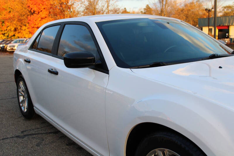 2017 Chrysler 300 Limited