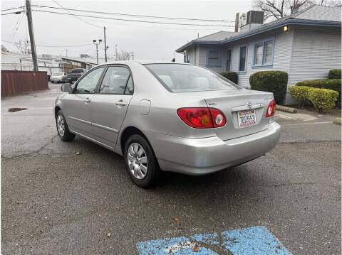 2004 Toyota Corolla