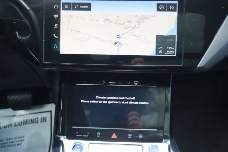 2021 Audi e-tron quattro Premium Plus