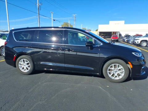 2024 Chrysler Pacifica Touring L