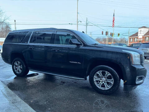 2017 GMC Yukon XL SLT