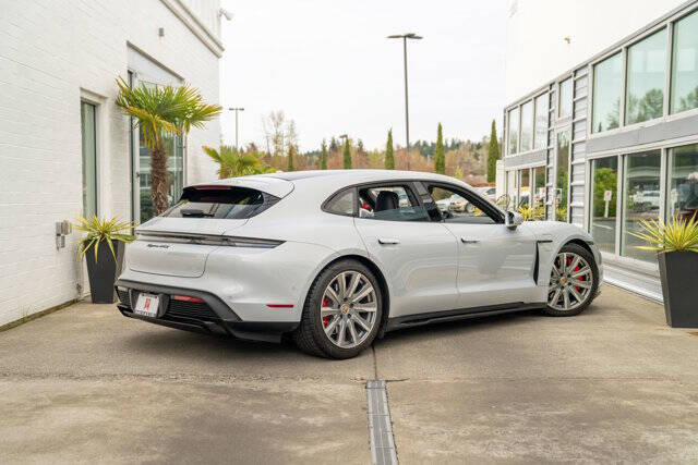 2023 Porsche Taycan 8