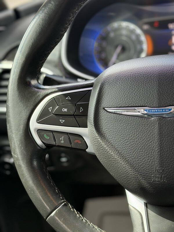 2015 Chrysler 200 C