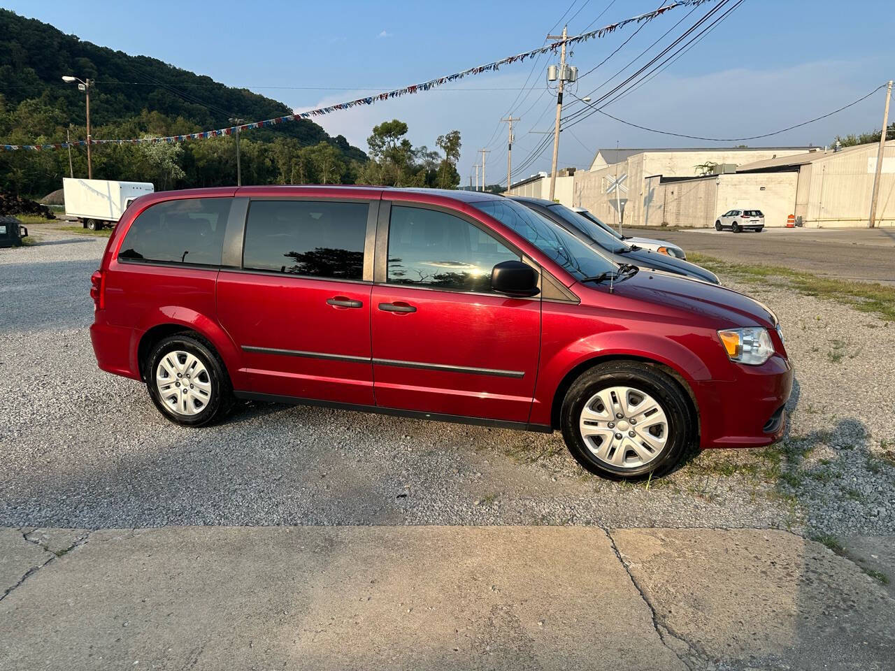 Red 2016 Dodge Grand Caravan SE SE 4dr Mini-Van 2