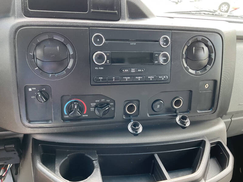2013 Ford E-Series E-250