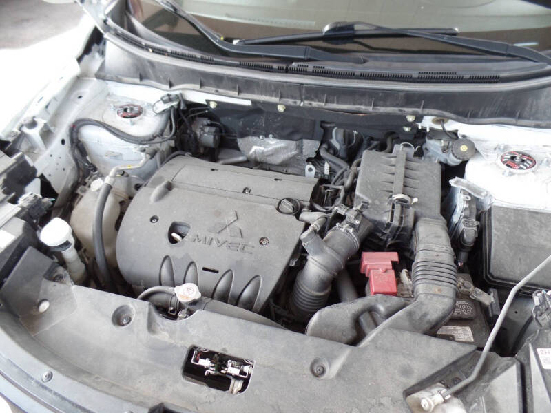 2020 Mitsubishi Outlander Sport SE