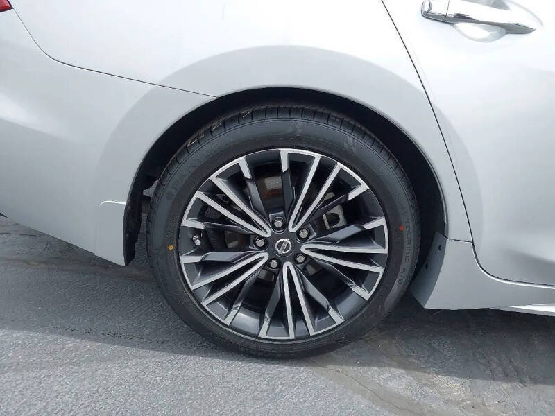 2017 Nissan Maxima Platinum