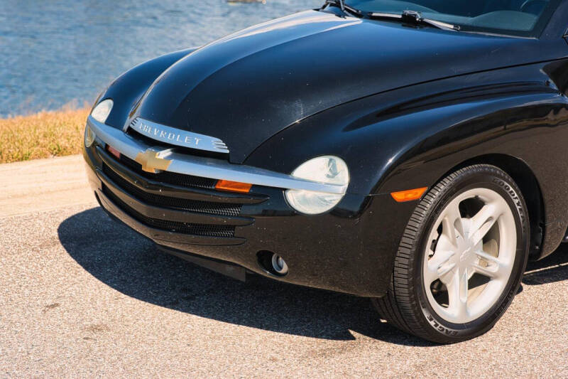 2004 Chevrolet SSR LS