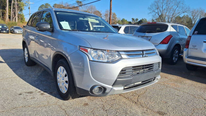 2015 Mitsubishi Outlander ES