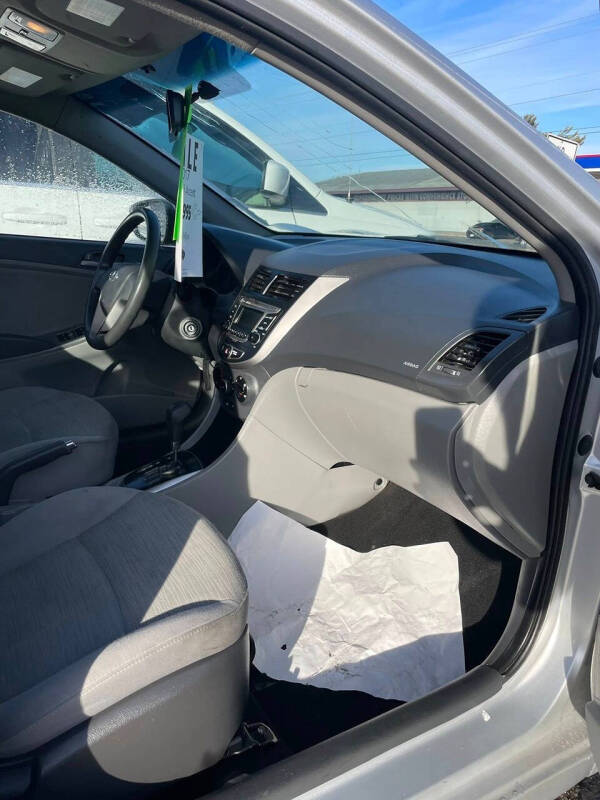 2017 Hyundai Accent Value Edition