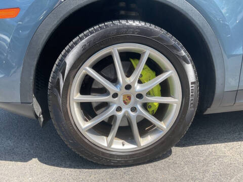 2019 Porsche Cayenne E-Hybrid