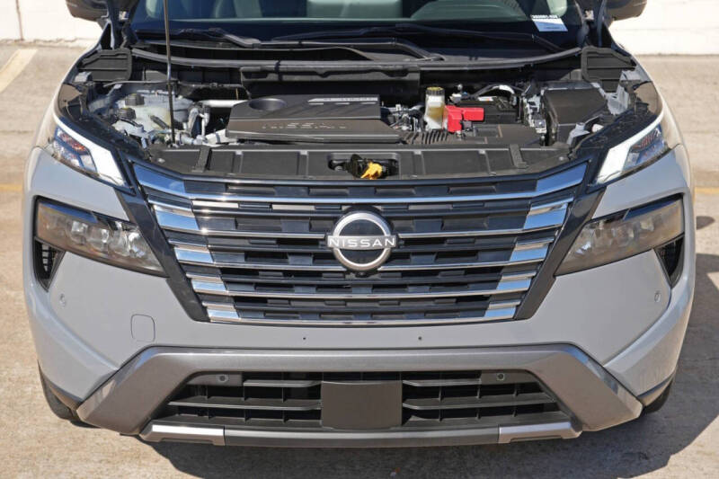 2024 Nissan Rogue SL
