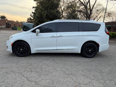 2020 Chrysler Pacifica Touring L
