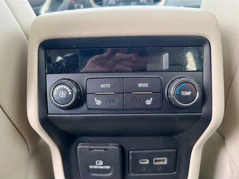 2022 GMC Acadia Denali