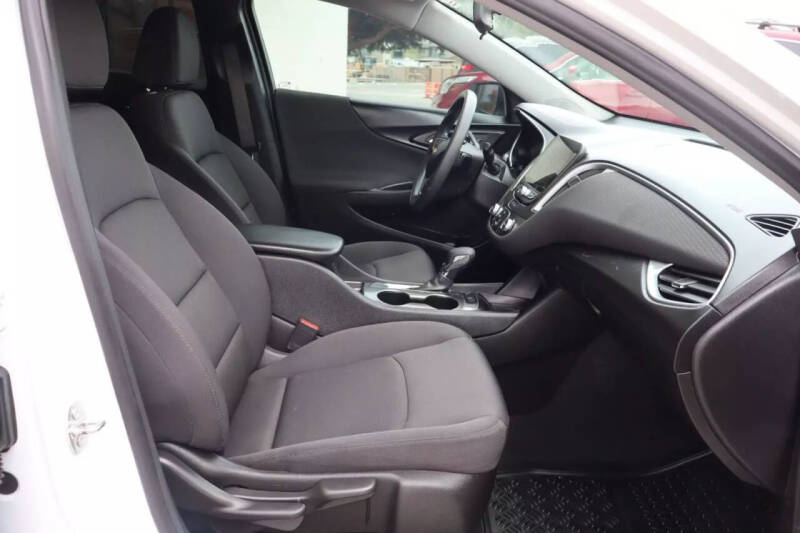 2022 Chevrolet Malibu LS