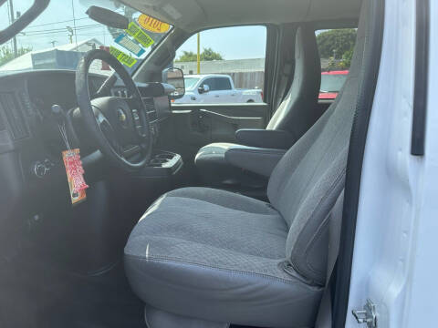 2016 Chevrolet Express LT 3500