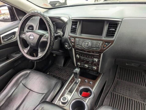 2013 Nissan Pathfinder Platinum