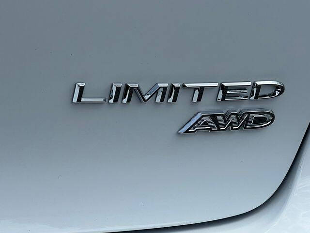 2027 Chrysler Pacifica Limited