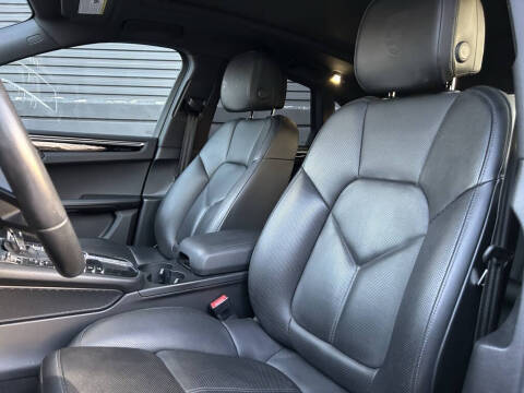 2020 Porsche Macan S