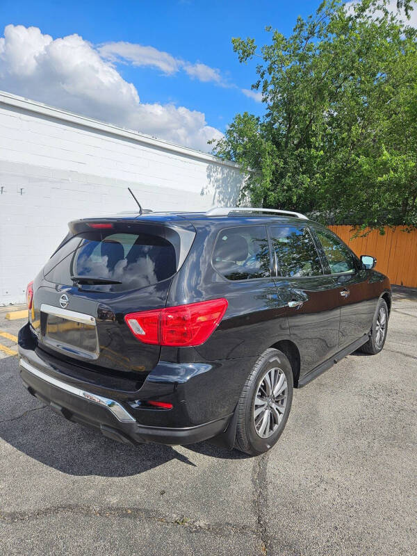 2017 Nissan Pathfinder S