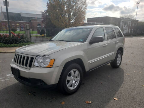 2010 Jeep Grand Cherokee for sale at SANTI QUALITY CARS in Agawam MA