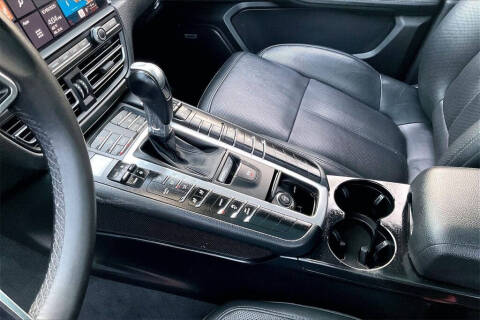 2020 Porsche Macan S