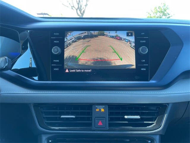 2024 Volkswagen Taos SE